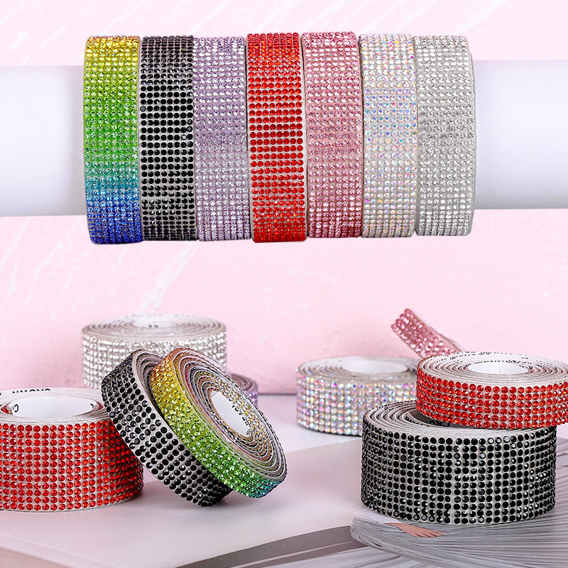 Adesivo con strass autoadesivo - Hotfix Rhinestone Sheet recensione e prezzo