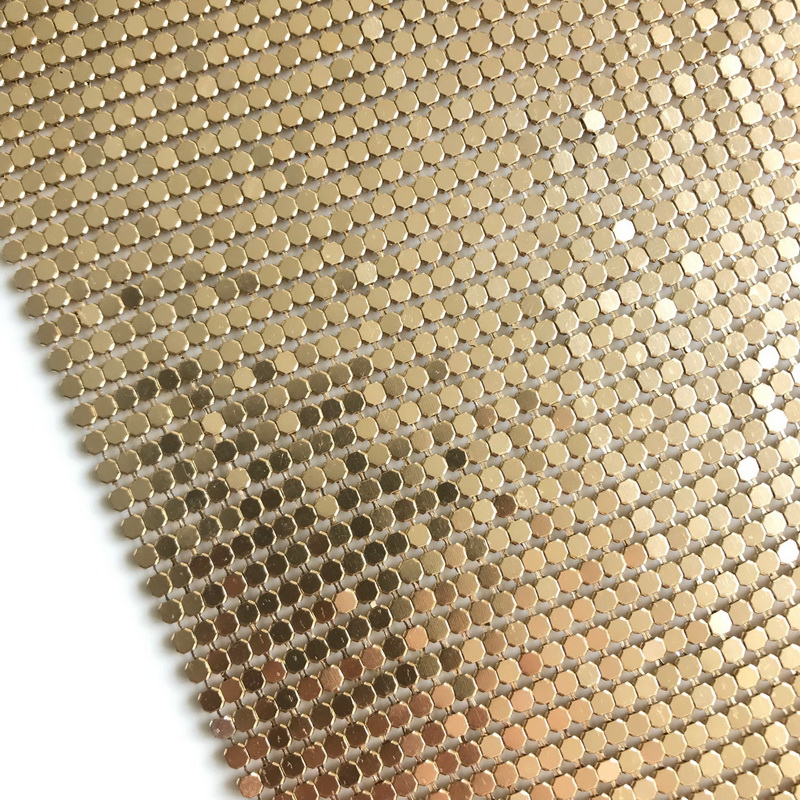 Tessuto con paillettes in meta - Crystal Mesh Fabric recensione e prezzo