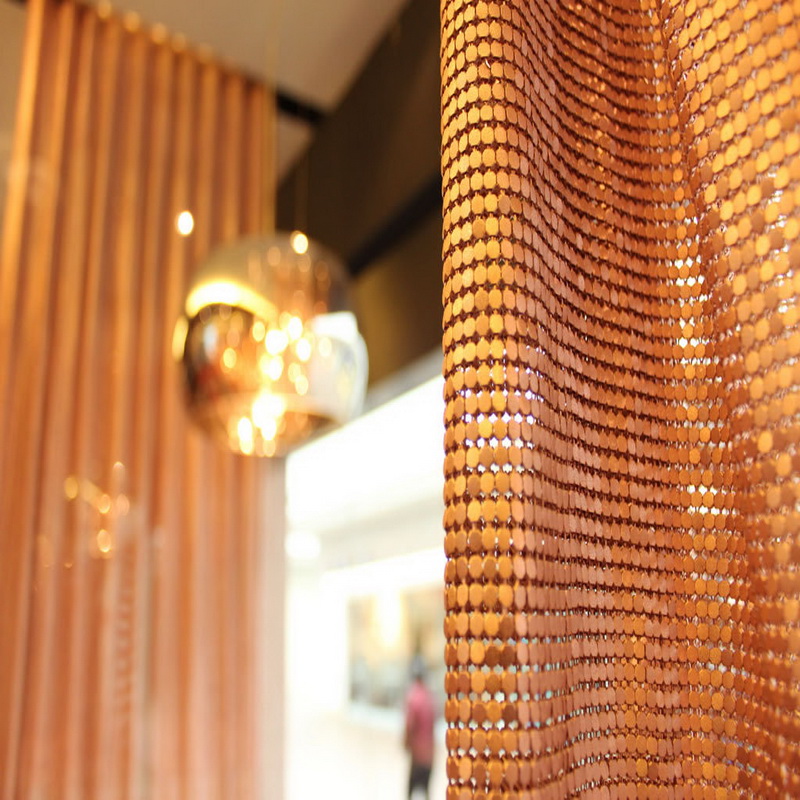 Tessuto con paillettes in meta - Crystal Mesh Fabric recensione e prezzo