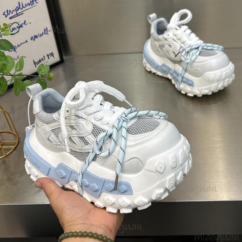 Sneakers da Donna con Plateau  - Guipure Lace Panel recensione e prezzo