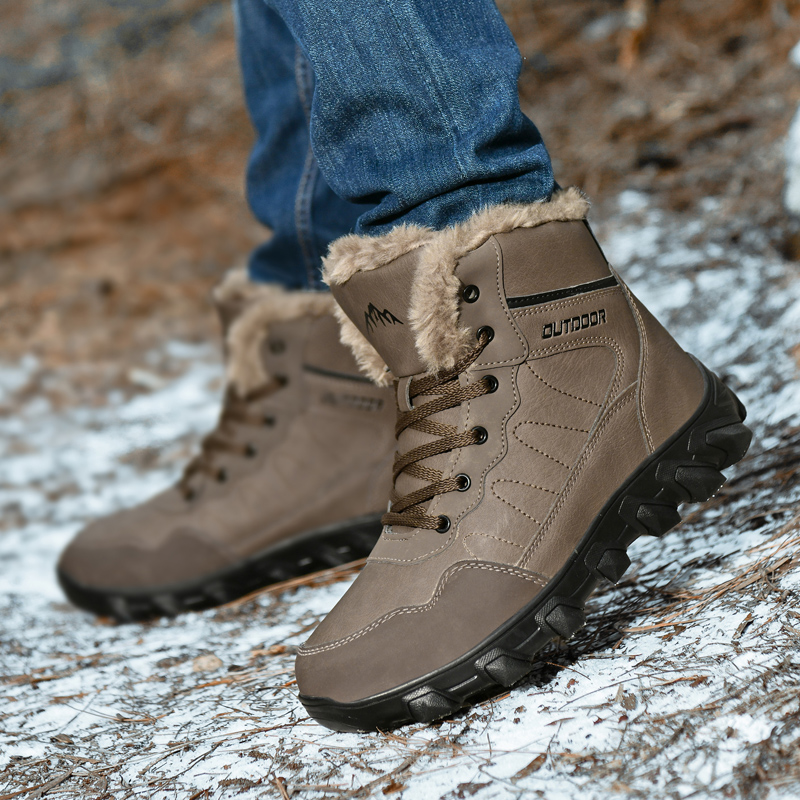 Stivali invernali da uomo Cald - Guipure Lace Panel recensione e prezzo