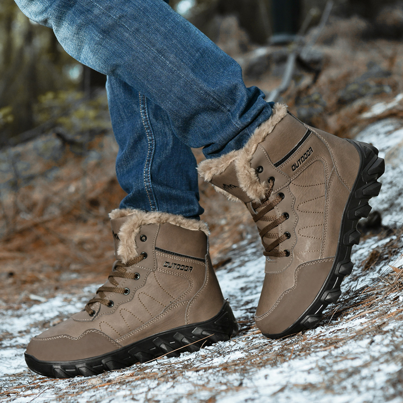 Stivali invernali da uomo Cald - Guipure Lace Panel recensione e prezzo