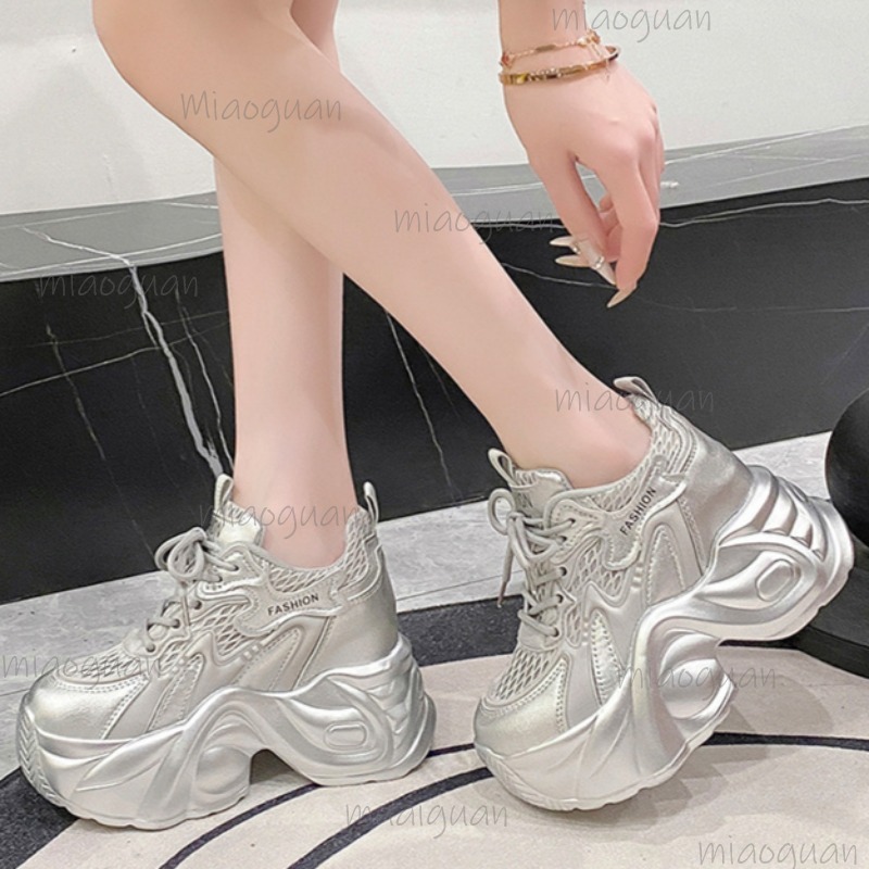 Sneakers da Donna con Zeppa e  - Guipure Lace Panel recensione e prezzo