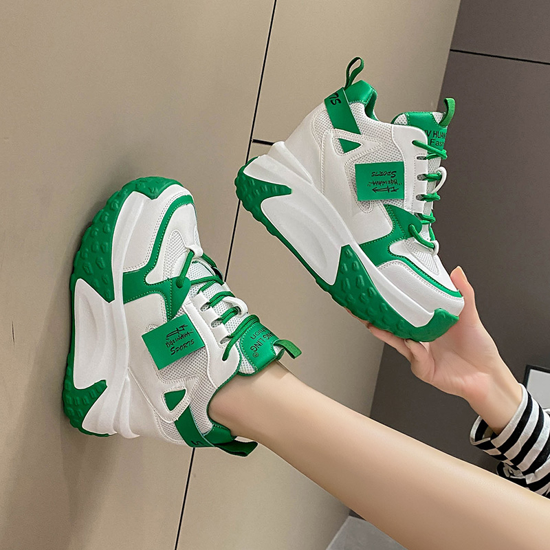 Sneakers con Piattaforma Alta  - Guipure Lace Panel recensione e prezzo