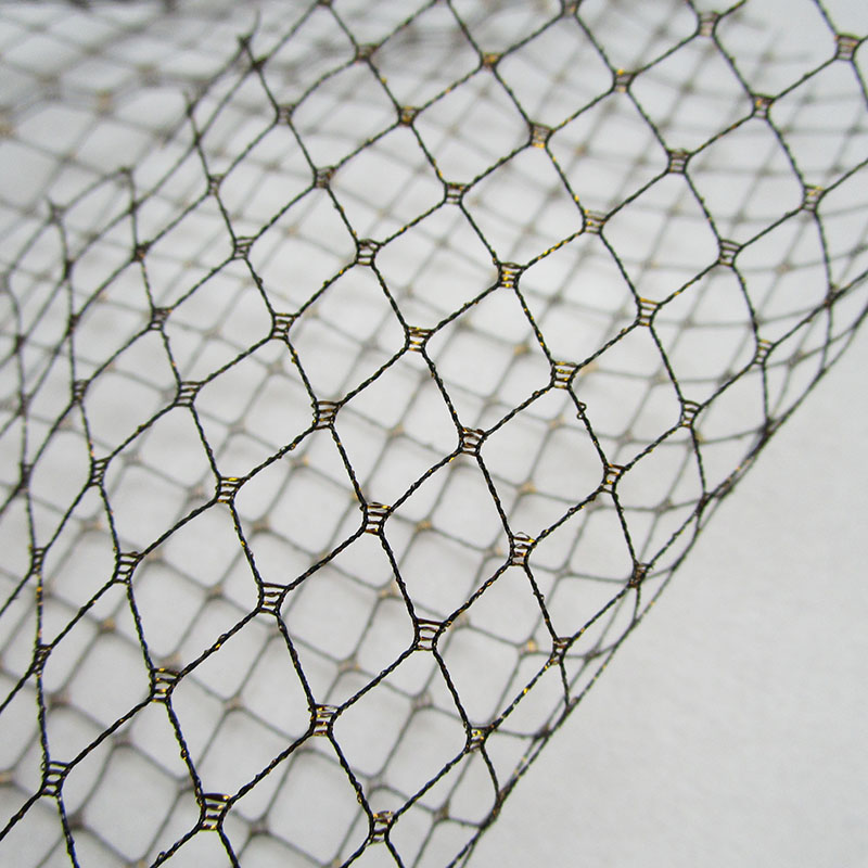 Velo in Rete Nera a Reticolo D - Crystal Mesh Fabric recensione e prezzo